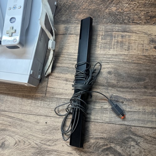 Nintendo Wii Konsole RVL-001 USA Bundle komplett mit 2 Controllern & Spiel - Bild 4 von 22