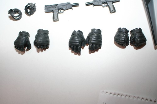 Hot Toys Captain America Winter Soldier FALCON 1/6th Scale MMS245 USED - Bild 8 von 21