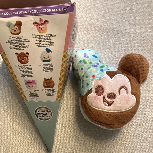 Disney Munchlings Mickey Mouse Scented Mint Dipped Ice Cream Sandwich Series 1 - Picture 1 of 3