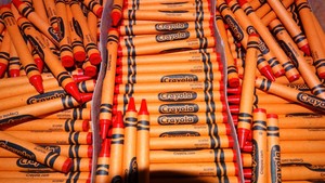 Download 72 CRAYOLA SCARLET RED CRAYONS BULK LOT for COLORING or MELTDOWN ART 71662371920 | eBay
