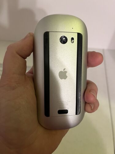 Apple A1314 Bluetooth Keyboard and A1296 Mouse - Picture 2 of 24