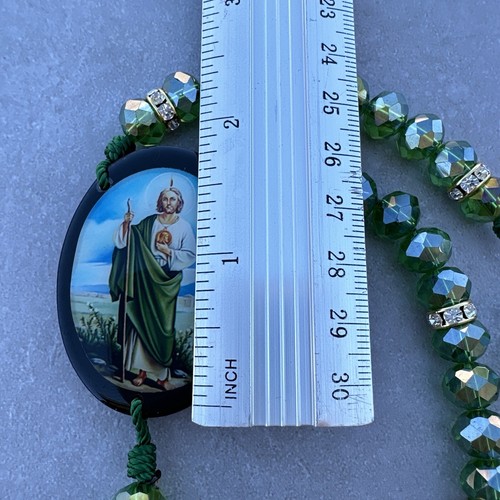 Rosario de San Judas Con Cristal Verde Y Róndeles Checo. Nudos Hilo Negro Nuevo - Imagen 5 de 7