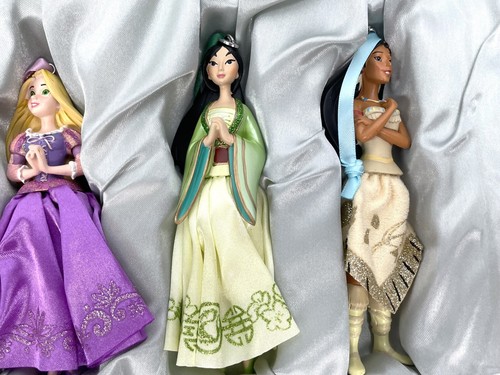 Disney Store 10 Stück Prinzessin Weihnachtsschmuck 2018 Schneewittchen Aschenputtel Arielle - Bild 7 von 12