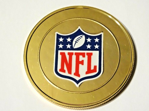 NFL MÜNZE ~ EHREN VERTERANER UND MILITÄRFAMALEN ~ 1 7/8" MÜNZE - Bild 1 von 2