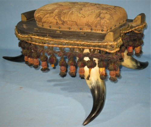 ANTIQUE HORN FURNITURE HORSE SHOE SHAPED FOOT STOOL VICTORIAN TAPESTRY FRINGE - Picture 5 of 11