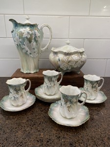 ANTIQUE-RS-PRUSSIA-10-PIECE-CHOCOLATE-SET-GREEN-WITH-WHITE-FLOWERS-LEAVES