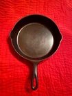 "Early version" Antique Wagner Ware Sidney #8 Cast Iron Skillet With Heat Ring