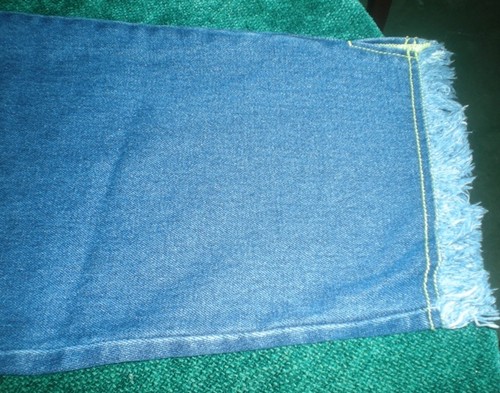 Junior’s Juke Box – Jean Capri Pants with Fringe leg – Size: 11/12 - Picture 2 of 5