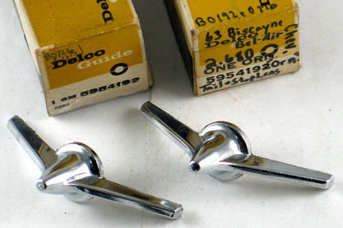 1963 Chevrolet Biscayne BelAir NOS tail-backup lens ornaments 5954192 - Picture 2 of 3