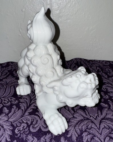 Vintage White Porcelain Foo Dog  - Picture 1 of 10