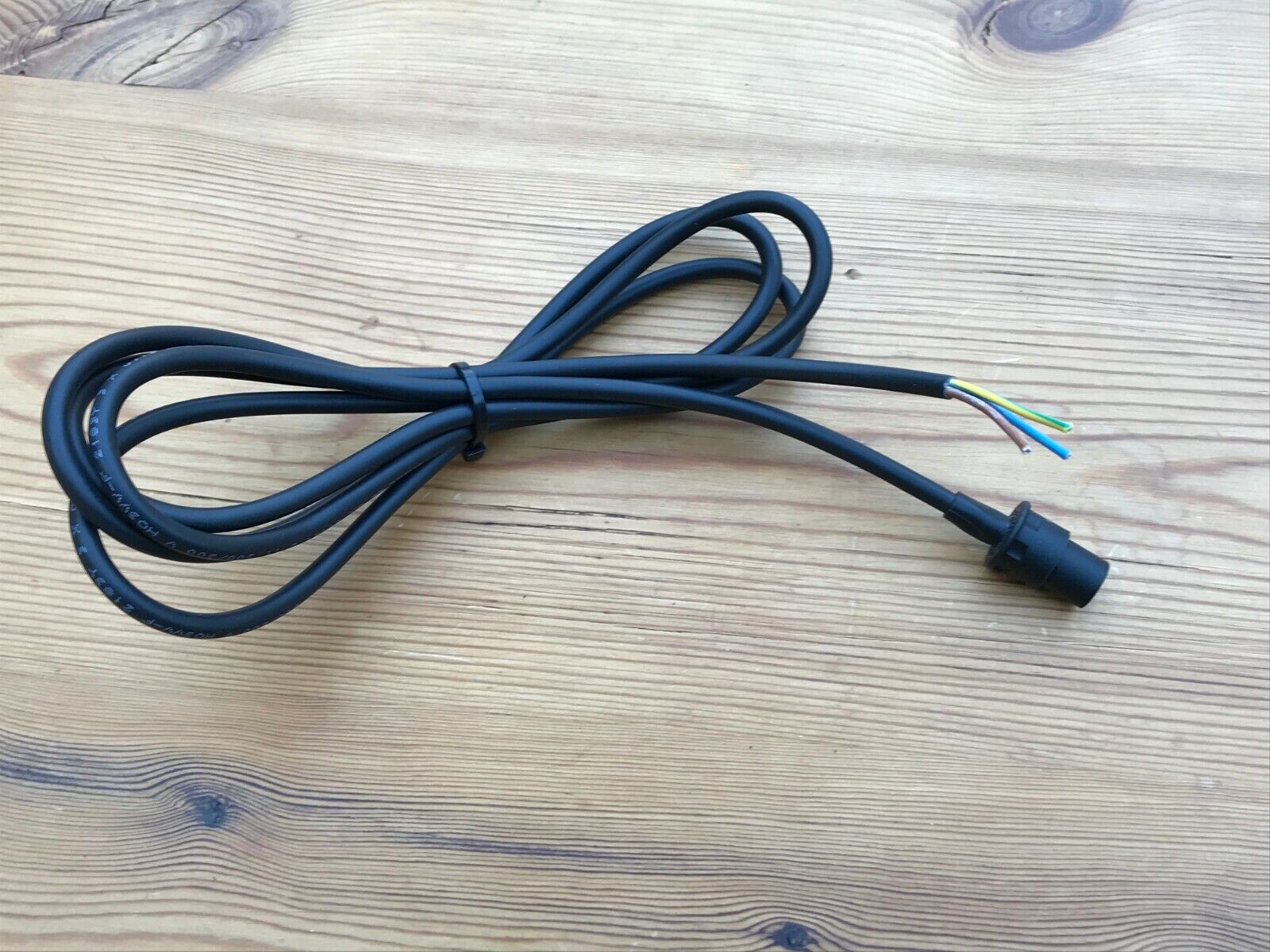 One 3 pin mini BULGIN mains lead, 14mm body, Quad 33 303 FM3, 3 core NEW