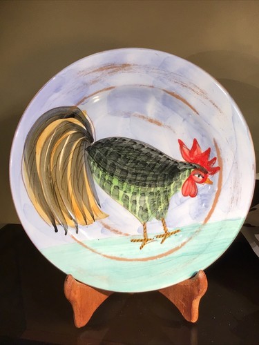 "Plato de gallo 9"" por Present Tense Home Artistry pintado a mano Italia 12 disponibles" - Imagen 1 de 7