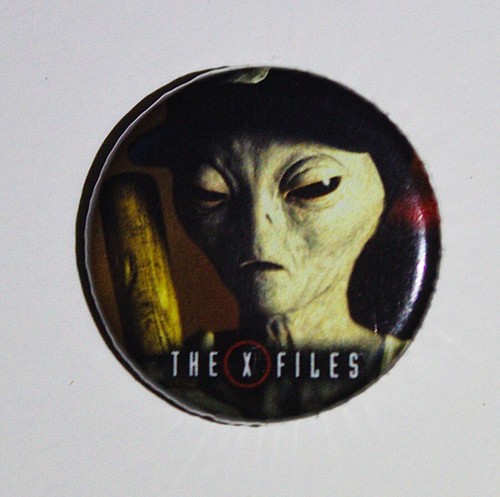 The X-Files Serie de TV Botones de Metal Surtido de 13 Ata-Boy ELIGES BOTÓN - Imagen 6 de 14