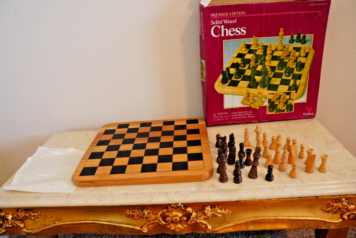 プレミア　チェス Vintage Solid Wood Chess Set Premier Edition By Cardinal 1993 Oak
