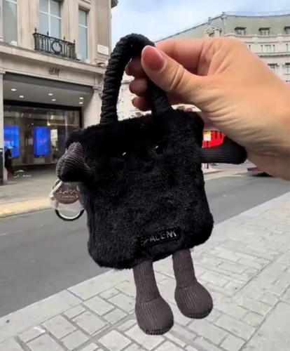 Ciondolo Spaziata Limitata Borsa Nera Pendente Ins Peluche Bambola Rete Rosso Regalo Natale 10cm - Foto 6 di 10