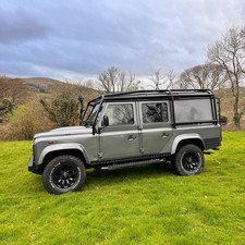 Land Rover defender 110 County utility station wagon