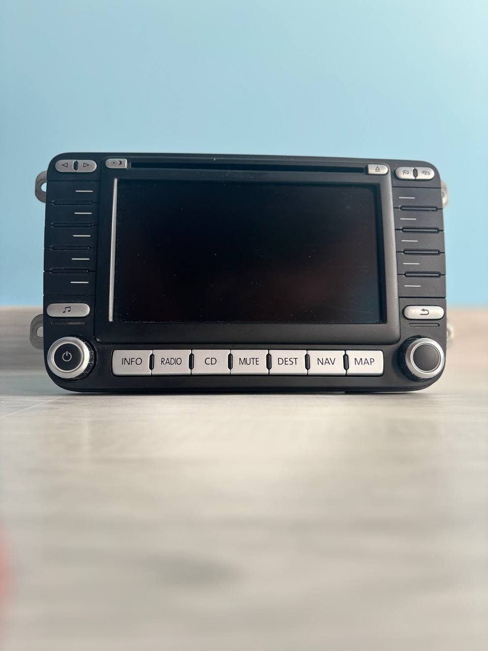 Picture 1 of 6