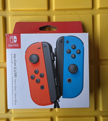 Nintendo Joy-Con (L/R) Wireless Controllers for Nintendo Switch Used