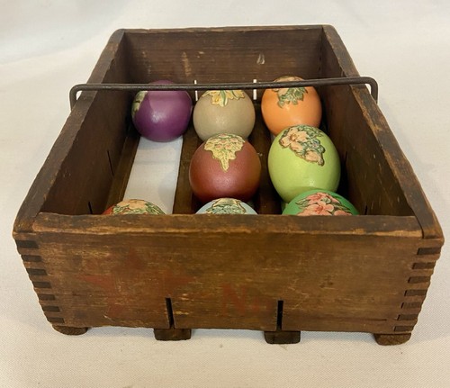 Antique Star Wooden Egg Carrier Crate W/ Vintage Decoupage Transfer Ceramic Eggs - Picture 3 of 24