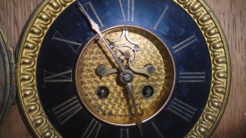ANTIQUE LIGHT OAK BRACKET CLOCK WITH SEE-THROUGH MECHANISM. - Picture 3 of 11