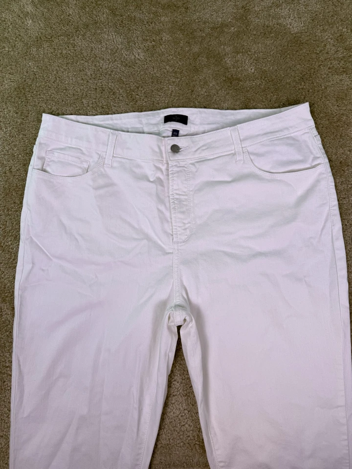 NYDJ Womens Ankle Jeans White Size 18W 40x27 Stretch *Flaw E496 - Image 3 of 4
