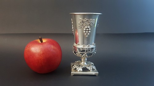 Heavy Early 1950s Israeli Sterling Silver Kiddush Cup w Ornate Grape Decor 198g - Picture 14 of 15