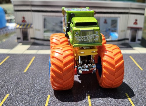 Hot Wheels Monster Trucks Will Trash It All Loose