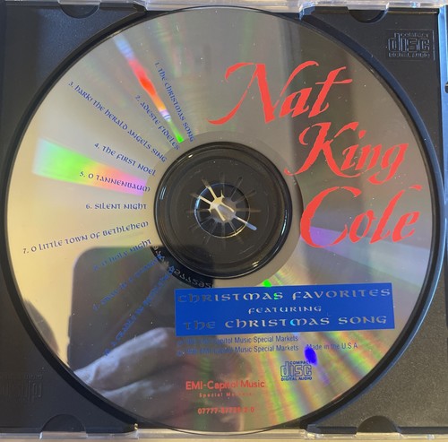 Christmas Classic Favorites With Frank Sinatra & Nat King Cole 2 CDs Frank & Nat - Picture 4 of 5