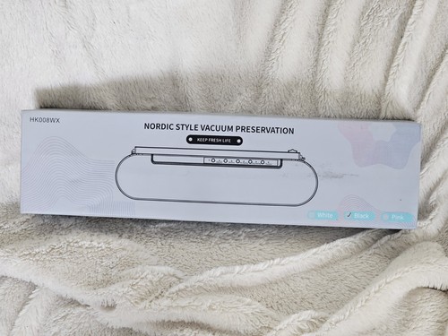 Nordic Style Vacuum Preservation Portable Food Vacuum Air Sealing System - Black - Picture 1 of 6