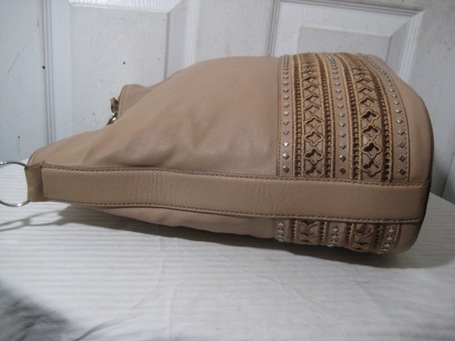 RARO Bolso de Hombro Kate Spade New York Beige Cuero Tachonado Borla - Imagen 11 de 24