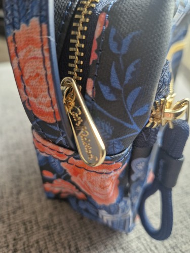 Cath Kidston Womens Navy Floral Small Cross-Body Bag. Brand New With Tags - Picture 3 of 6