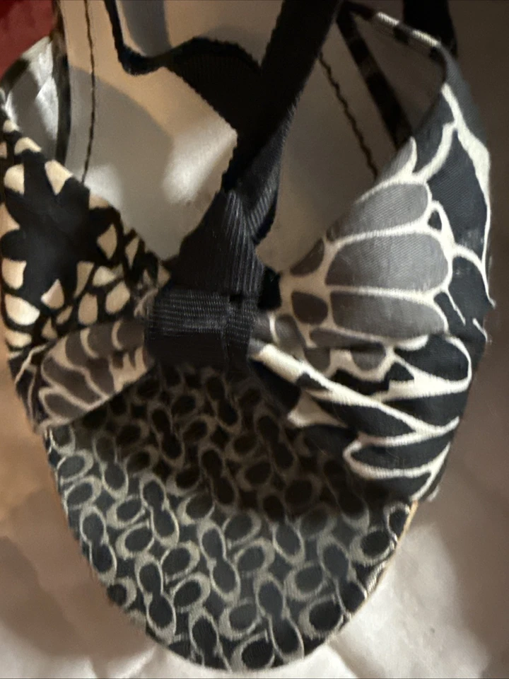 Sandalias Coach Mujer Talla 6 Negras Usadas Buen Estado Foto 2 de 4