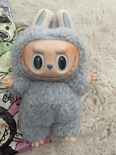 Labubu Pop Mart the Monsters - Bild 1 von 3