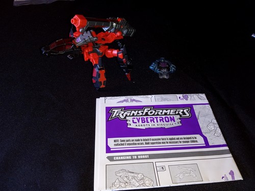 TRANSFORMERS CYBERTRON SCRAPMETAL SCOUT Class 2005 Complete