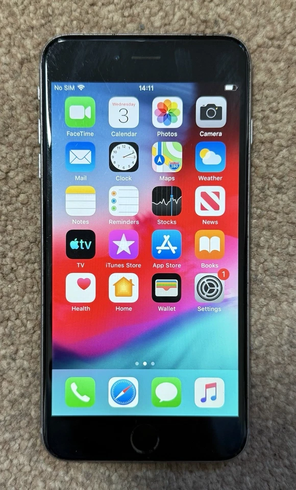 Apple iPhone 6s Plus Grey/Silver 64GB Smartphone (Unlocked) - Image 2 of 4