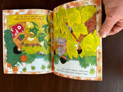 Sione's Talo, Lino Nelisi; 1992; Scholastic; PB; Good - Picture 5 of 5