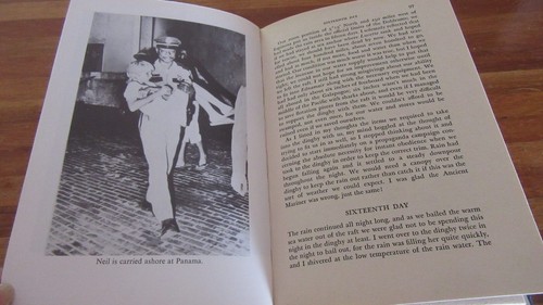 SOBREVIVE al MAR SALVAJE - Dougal Robertson. 1er Libro Edn 1974 HbDj en MELB - Imagen 13 de 14