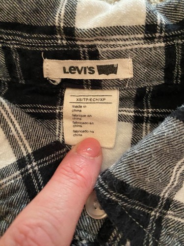 Levis Flannel Shirt - Size XS - Picture 2 of 3