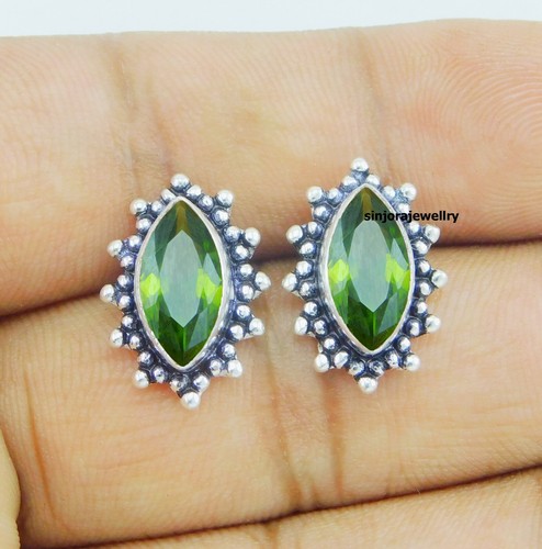 Peridot Gemstone 925 sterling silver handmade Stud Earrings - Picture 1 of 4