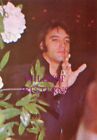 Elvis Presley in Conversation d Rare Candid Photo