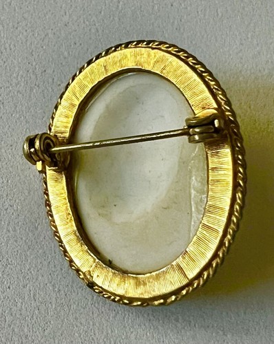 Antique Hand Carved Goddess of Grapes Cameo Brooch Pendant Beautifully Detailed - Picture 9 of 12