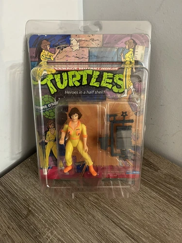 April O’Neil - 10 Back - 1988 Teenage Mutant Ninja Turtles W/ Case