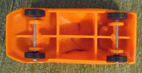Gummiauto , Mercedes C111 , orange , Markenlos , 9 x 4 x 3 cm - Picture 7 of 8