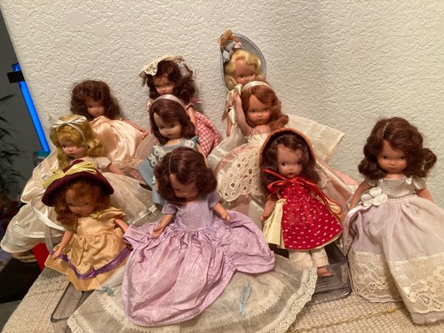 Nancy Ann Libro de Cuentos Vintage Surtido de 10 Muñecas JT Frozen Leg Colección, Conjunto - Imagen 3 de 8