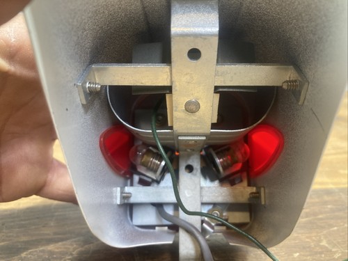 VINTAGE 1950'S DELTA 4-WAY DIRECTIONAL SIGNAL BICYCLE REAR LIGHT - Picture 11 of 20