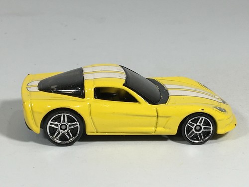 Hot Wheels 2007 Chevy C6 Corvette Light Yellow Enamel w/ White HW Mystery Cars - Picture 2 of 6