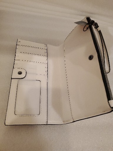 Picture 3 of 6