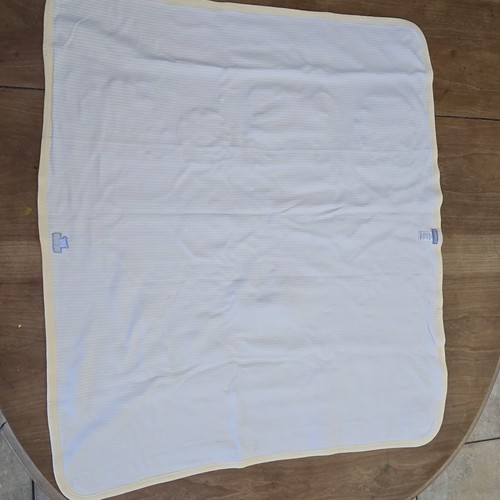 Vintage Carters Dog Lamb Duck Bear Baby Blanket Yellow White Cotton Y2K - Picture 6 of 6