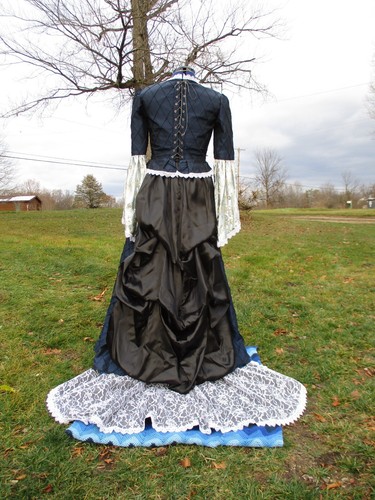 Ladies' Colonial 1700's Taffeta/satin Ballgown sz 10 (38"bust 30" waist) w/train - Picture 9 of 10