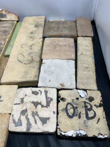 Lote De 22 Azulejos De Cerámica Mosaico Arte Esculpido A Mano Antiguos Artes Y Manualidades De Colección - Imagen 12 de 13
